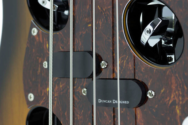 Traveler Guitar TB-4P Bass (sunburst maple)