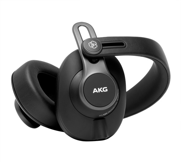 AKG K371