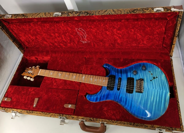 PRS Modern Eagle V Private Stock (aquamarine dragons breath w/ blue luminlays)